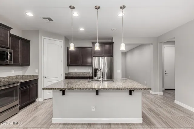 $2,550 | 10449 East Sebring Avenue, Mesa, AZ 85212