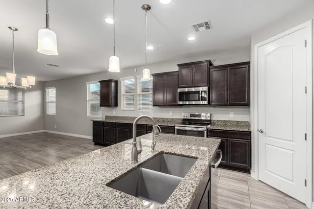 $2,550 | 10449 East Sebring Avenue, Mesa, AZ 85212