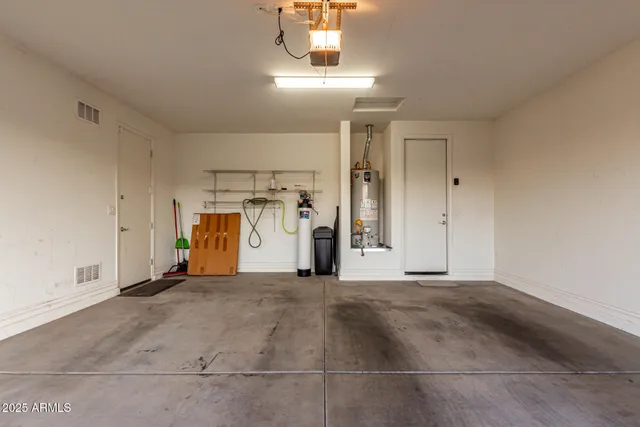 $2,550 | 10449 East Sebring Avenue, Mesa, AZ 85212