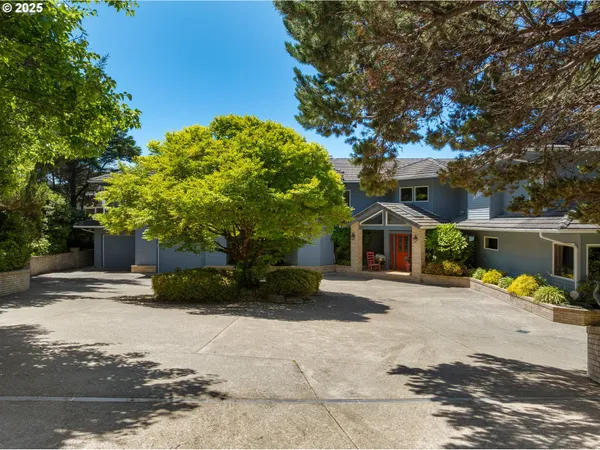 $4,495,000 | 7088 Northwest Pacific Coast Highway, Seal Rock, OR 97376