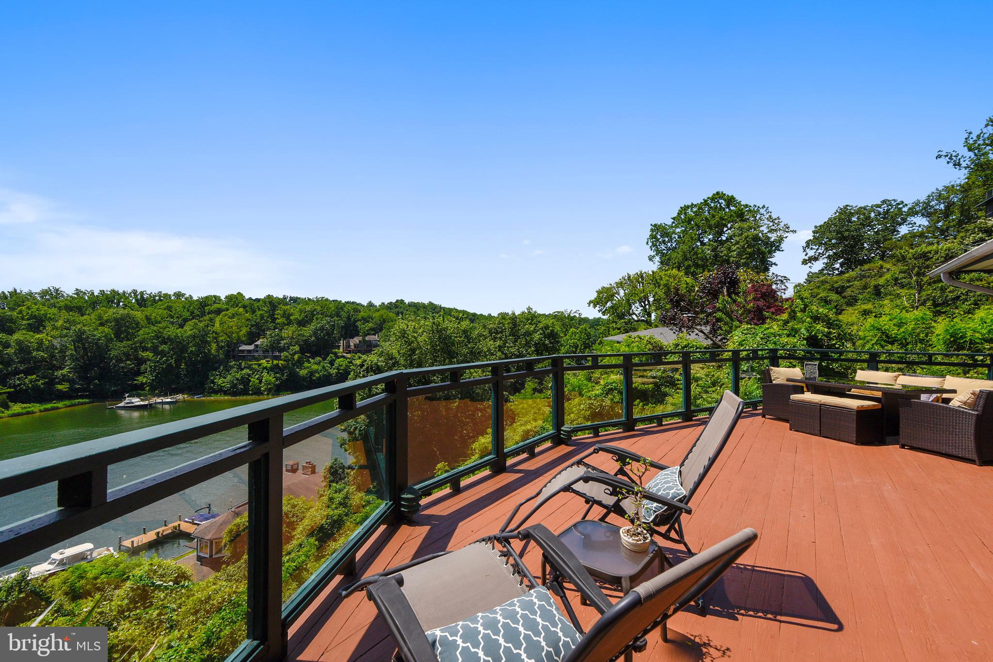 783 Robin Hood Road Annapolis, MD 21405 - Photo 12 of 78 Water-side Deck