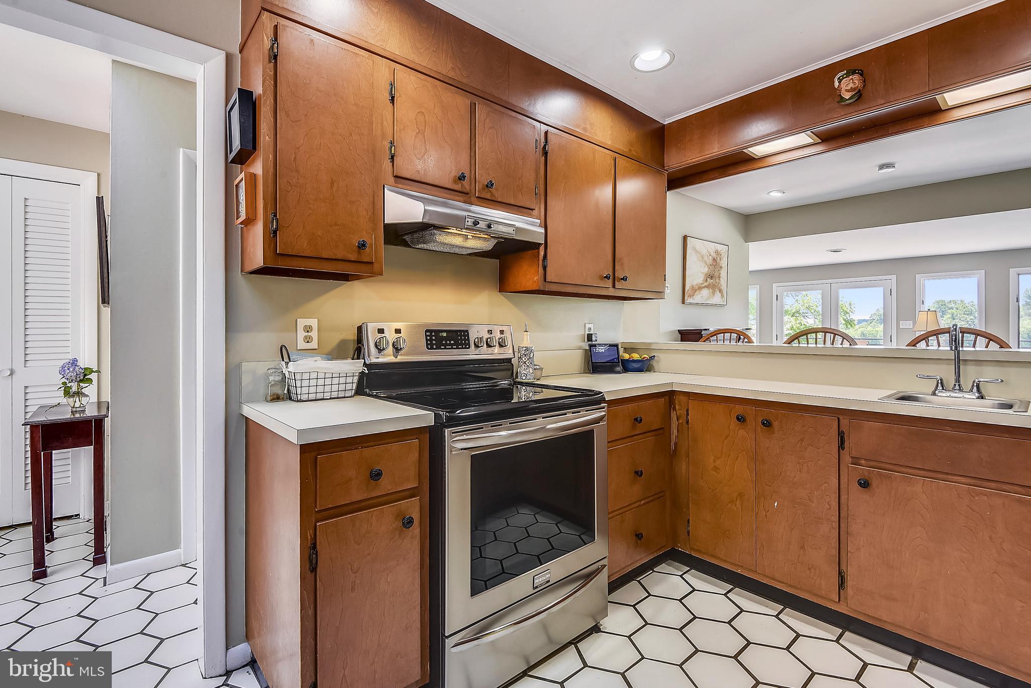 783 Robin Hood Road Annapolis, MD 21405 - Photo 43 of 78 Kitchen