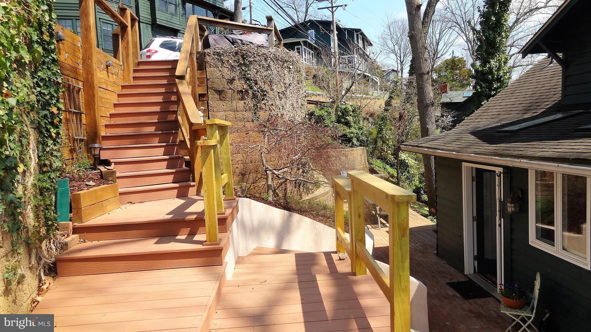 783 Robin Hood Road Annapolis, MD 21405 - Photo 8 of 78 Stairway to House & Front Door