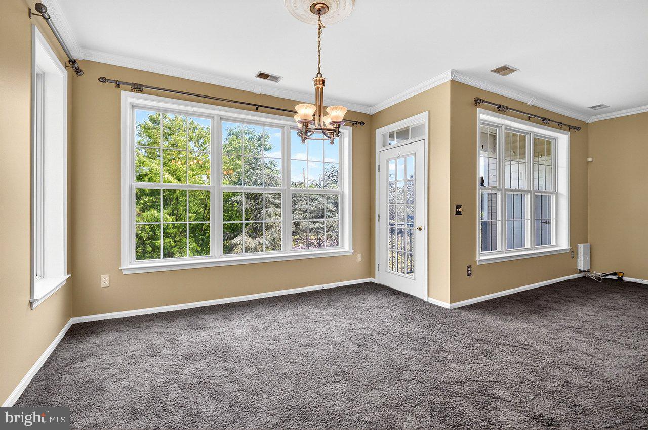 23 Kyle Way Ewing, NJ 08628 - Photo 10 of 30