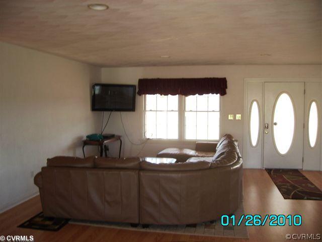 15480 Mission Church Road Ivor, VA 23866 - Photo 4 of 12 Interior Space/Layout