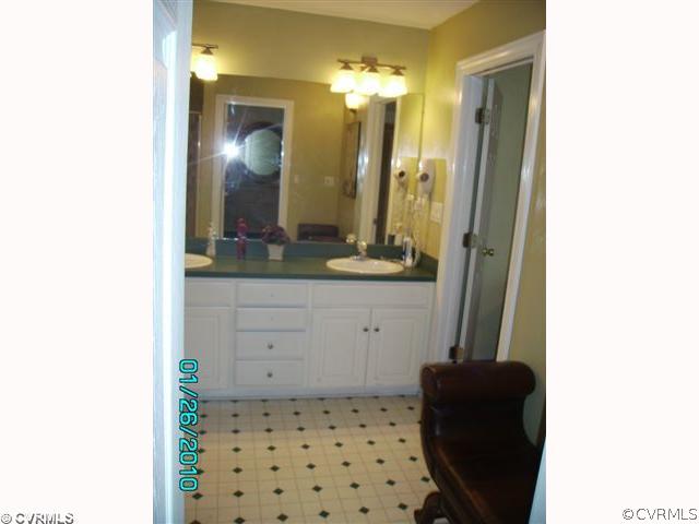 15480 Mission Church Road Ivor, VA 23866 - Photo 10 of 12 Interior Space/Layout