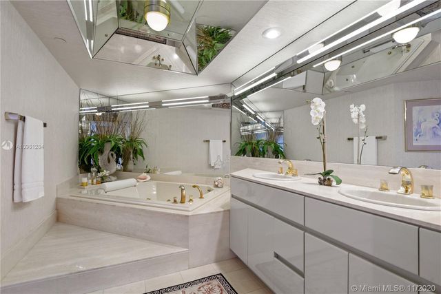 $430,000 | 3000 Island Boulevard, Unit 802, Aventura, FL 33160