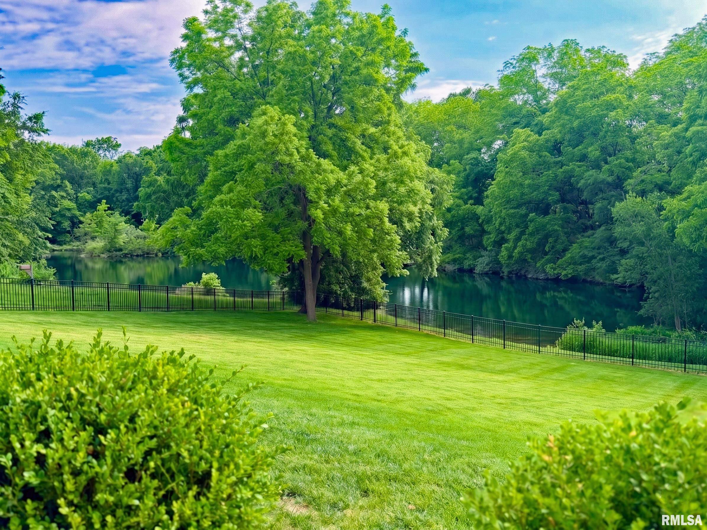 5209 North Rothmere Drive Peoria, IL 61615 - Photo 63 of 65 Gallery Image 63
