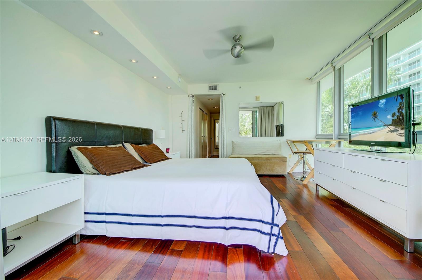 1577 Bay Road, Unit 201 Miami Beach, FL 33139 - Photo 23 of 36 Gallery Image 23