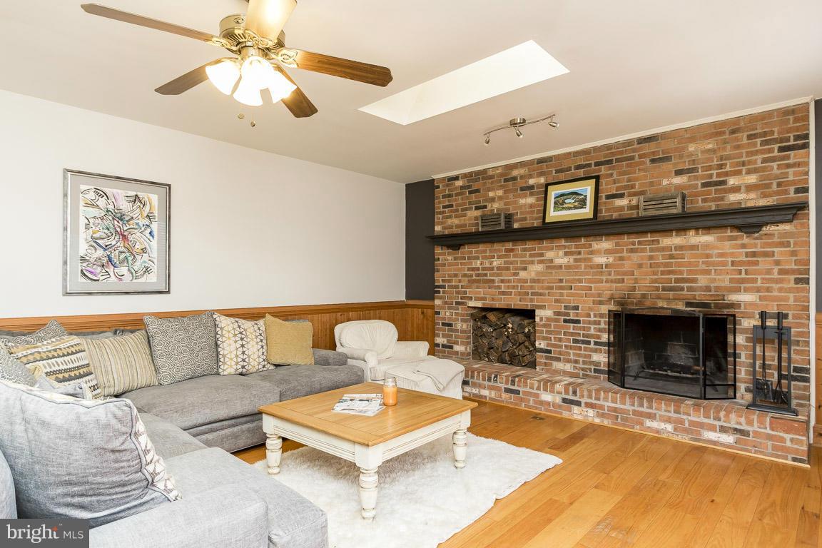 4270 Razor Hill Road Bealeton, VA 22712 - Photo 3 of 30 Family Room