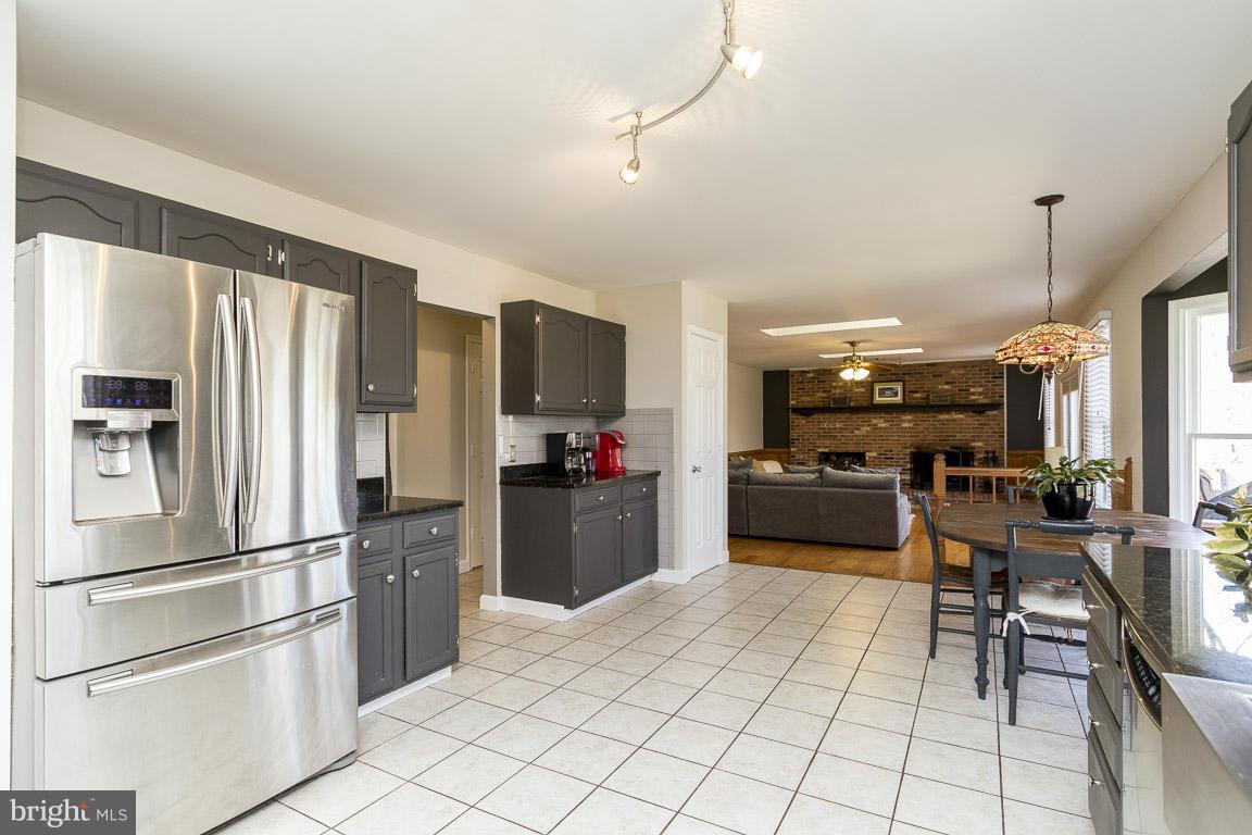 4270 Razor Hill Road Bealeton, VA 22712 - Photo 9 of 30 Kitchen