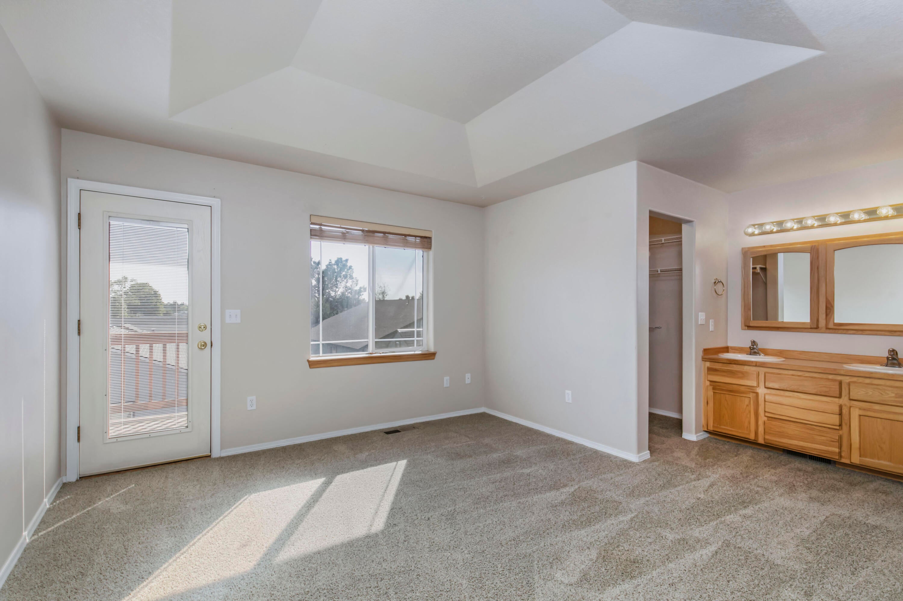2046 Southwest 36th Street Redmond, OR 97756 - Photo 15 of 26 2046 SW 36th St._015