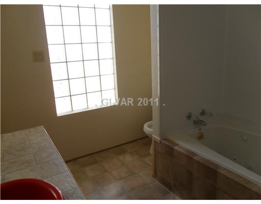 2070 West Simkins Road Pahrump, NV 89060 - Photo 11 of 15 Bathroom.
