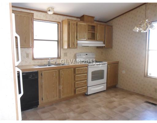 2070 West Simkins Road Pahrump, NV 89060 - Photo 3 of 15 Kitchen.