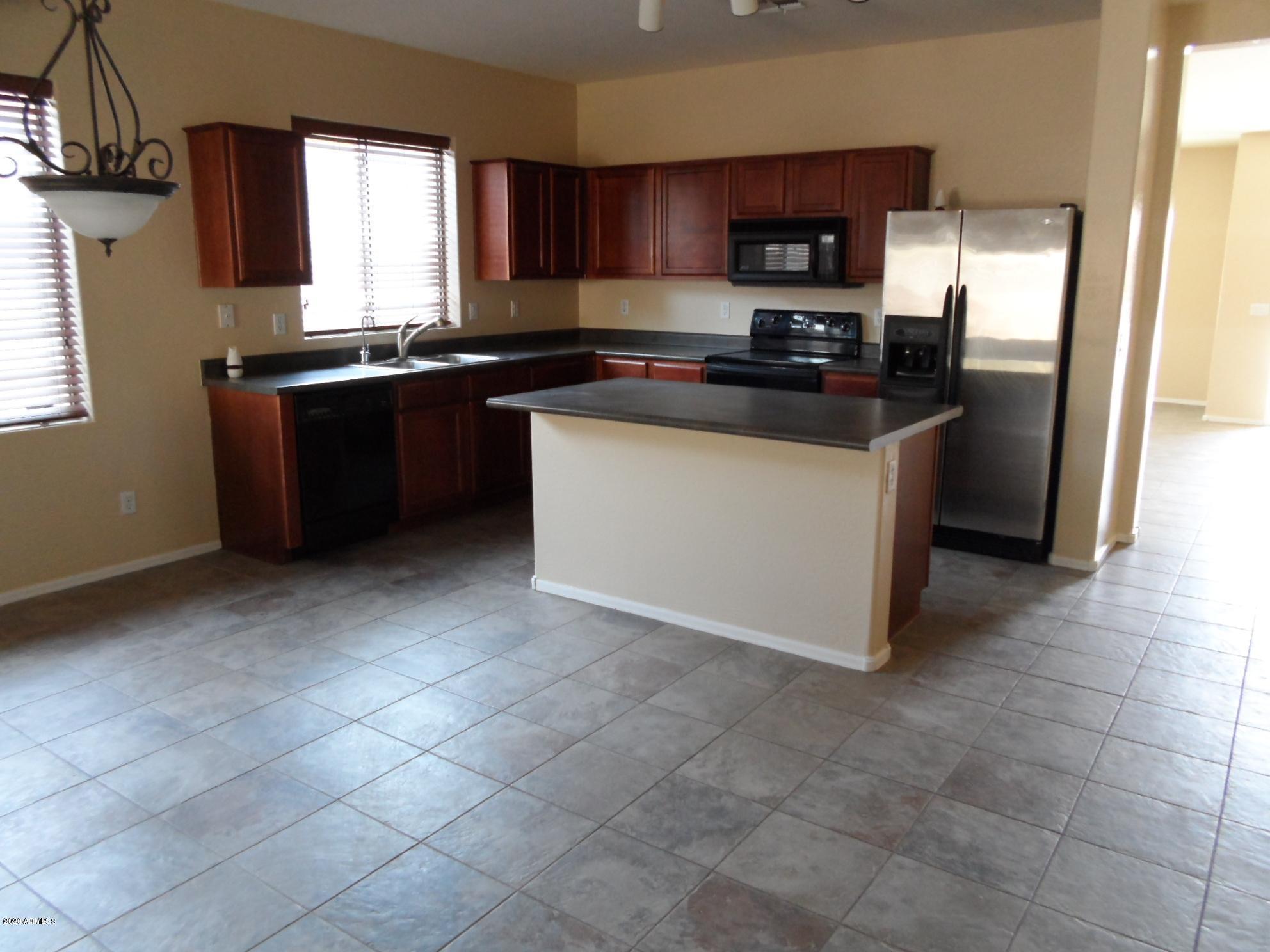 45434 Portabello Road Maricopa, AZ 85139 - Photo 4 of 16 Kitchen