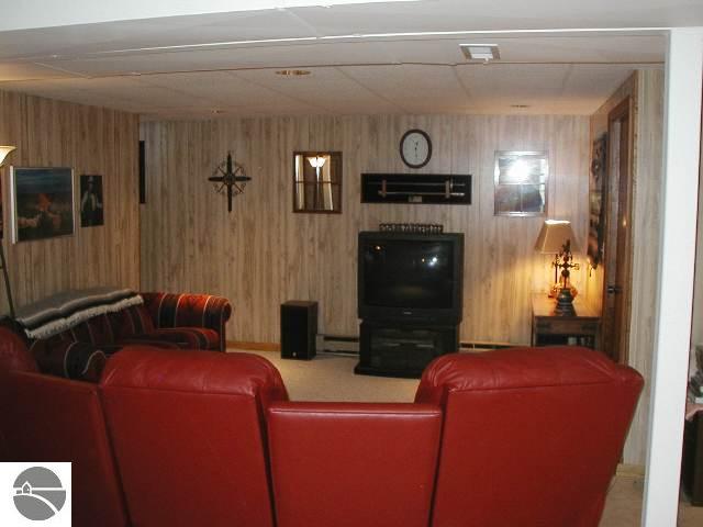 3573 East Gatzke Road Cedar, MI 49621 - Photo 10 of 15 1678968-9.JPG