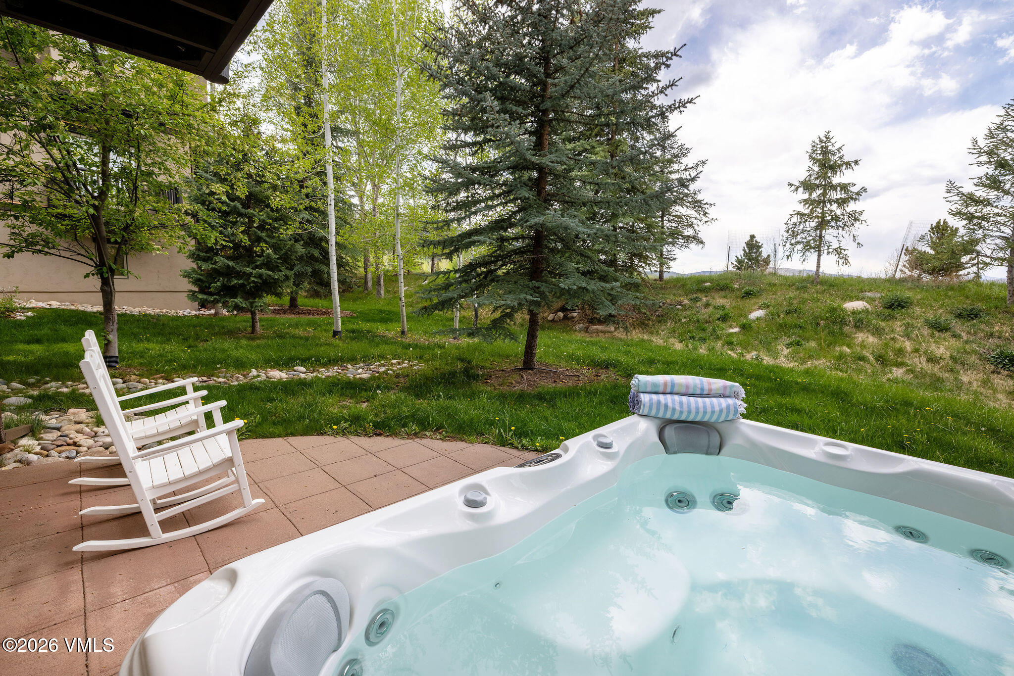 37 Knudson Ranch Road Edwards, CO 81632 - Photo 19 of 25 2605_37_knudson_ranch_rd_exterior_hottub