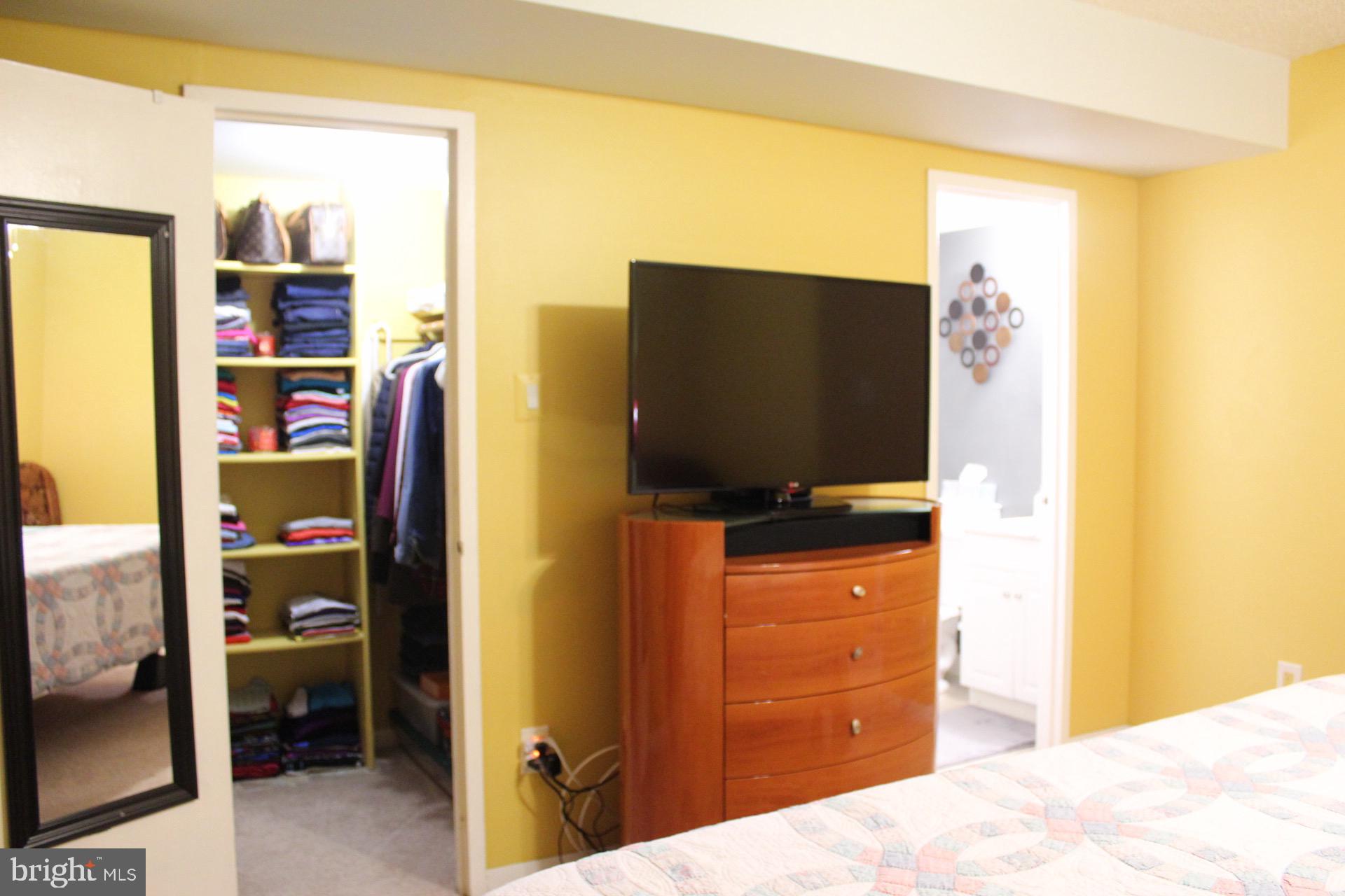 11658 Stoneview Square, Unit 1B Reston, VA 20191 - Photo 21 of 38