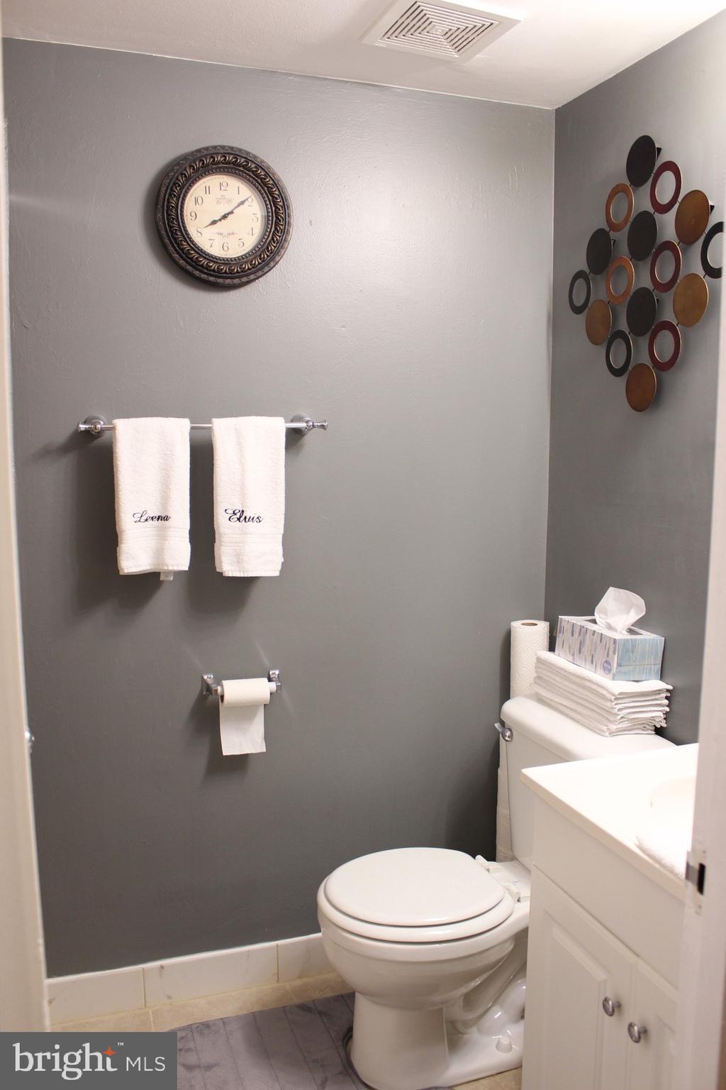 11658 Stoneview Square, Unit 1B Reston, VA 20191 - Photo 26 of 38