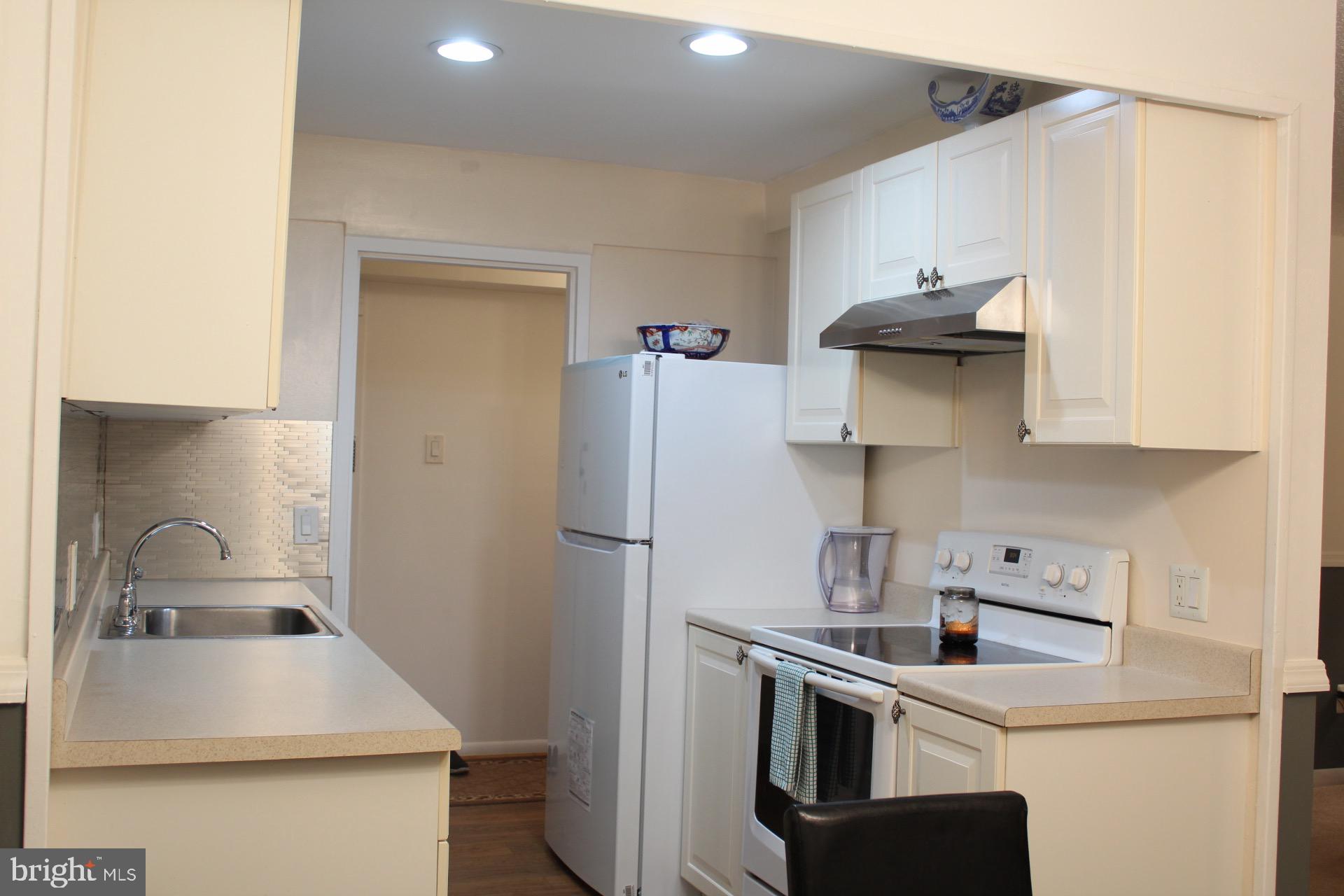 11658 Stoneview Square, Unit 1B Reston, VA 20191 - Photo 6 of 38