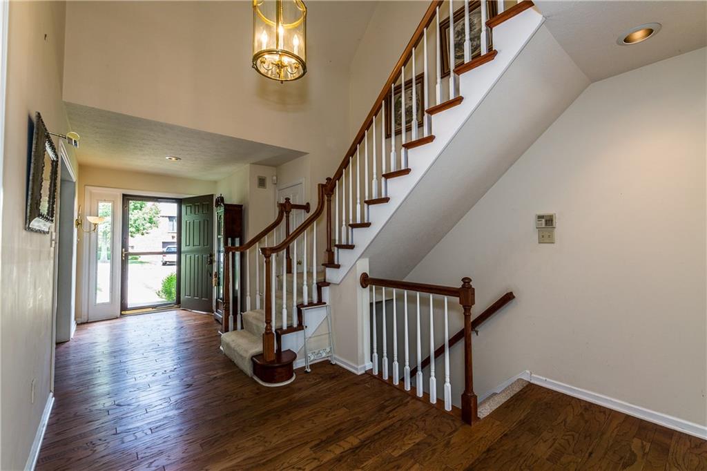 170 Shadow Ridge Drive Pittsburgh, PA 15238 - Photo 2 of 25 Gallery Image 2