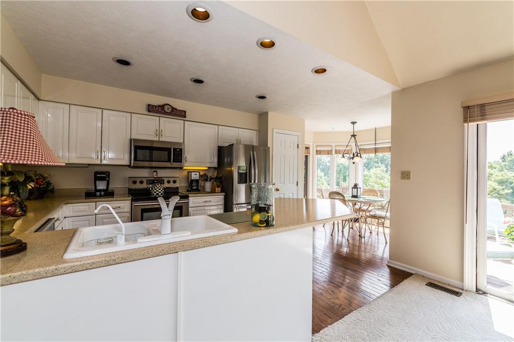 170 Shadow Ridge Drive Pittsburgh, PA 15238 - Photo 5 of 25 Gallery Image 5