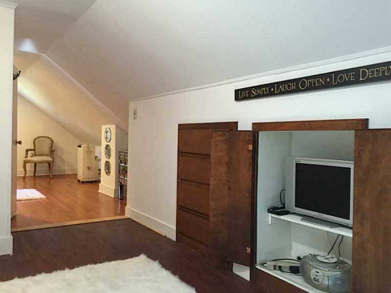59 Bradford Road Westerly, RI 02808 - Photo 18 of 25 Den/Family/Great Room. 2nd Floor