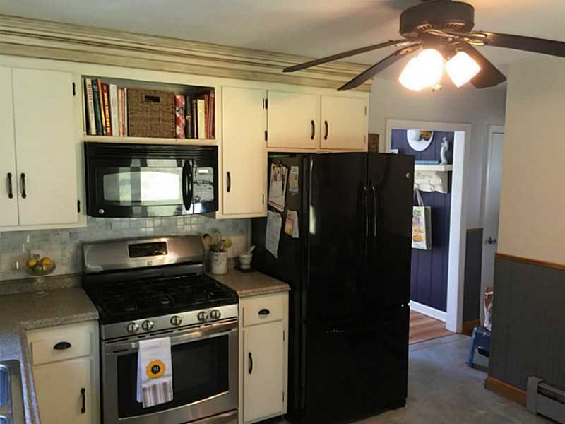 59 Bradford Road Westerly, RI 02808 - Photo 5 of 25 Kitchen.