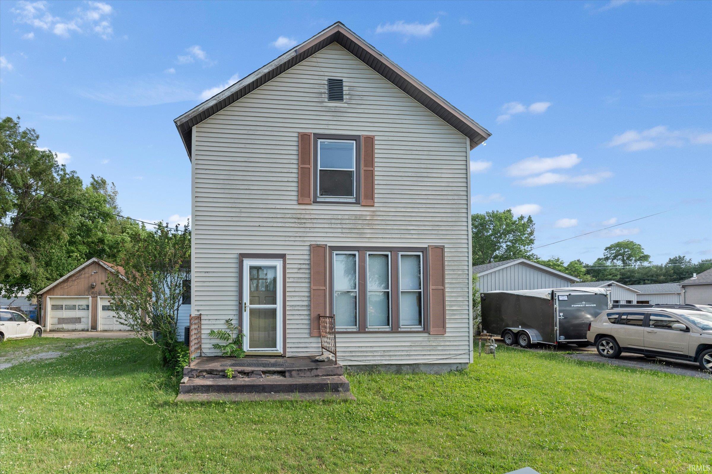 1639 Toledo Road Elkhart, IN 46516 - Photo 1 of 37