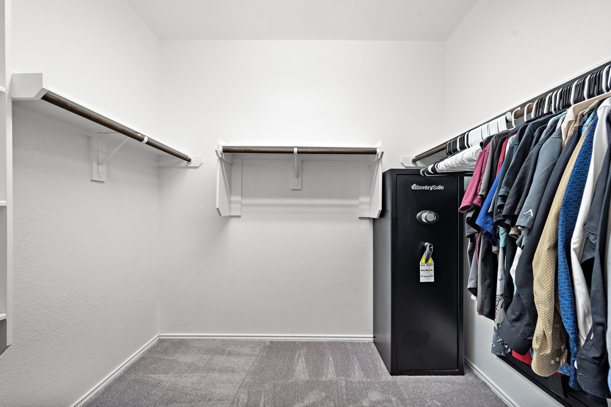 4210 Amber Ruse Drive Conroe, TX 77304 - Photo 30 of 45 Large walk-in closet - Primary