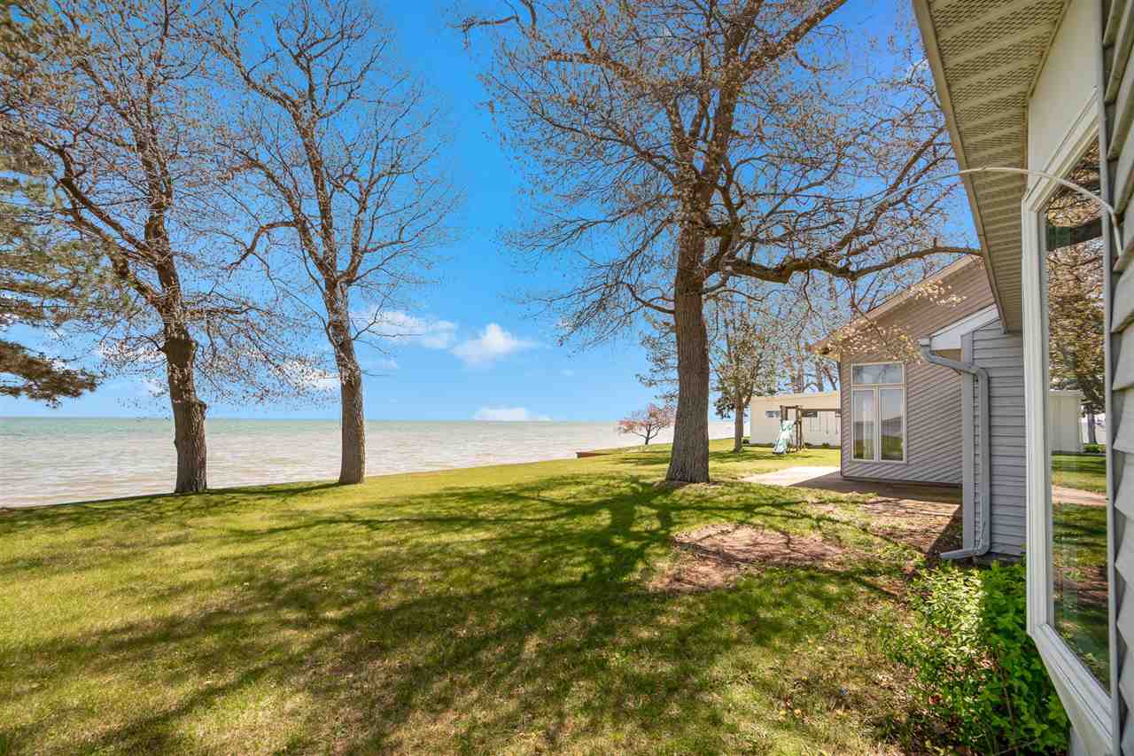 184 North Linwood Beach Road Linwood, MI 48634 - Photo 3 of 32
