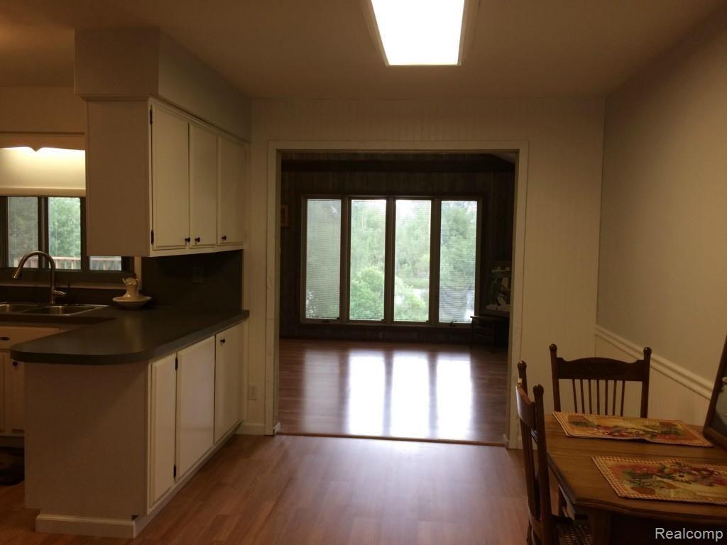 5931 Lippincott Road Lapeer, MI 48446 - Photo 6 of 54 IMG_6272.jpg