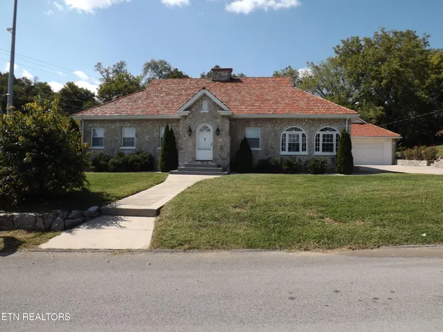 $299,900 | 1702 Haynes Street, Tazewell, TN 37879