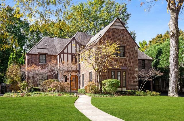front view of house with a yard