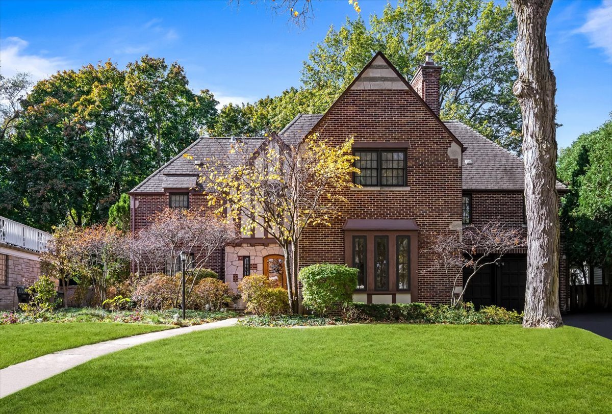 312 Sterling Road Kenilworth, IL 60043 - Photo 2 of 2 front view of house with a yard