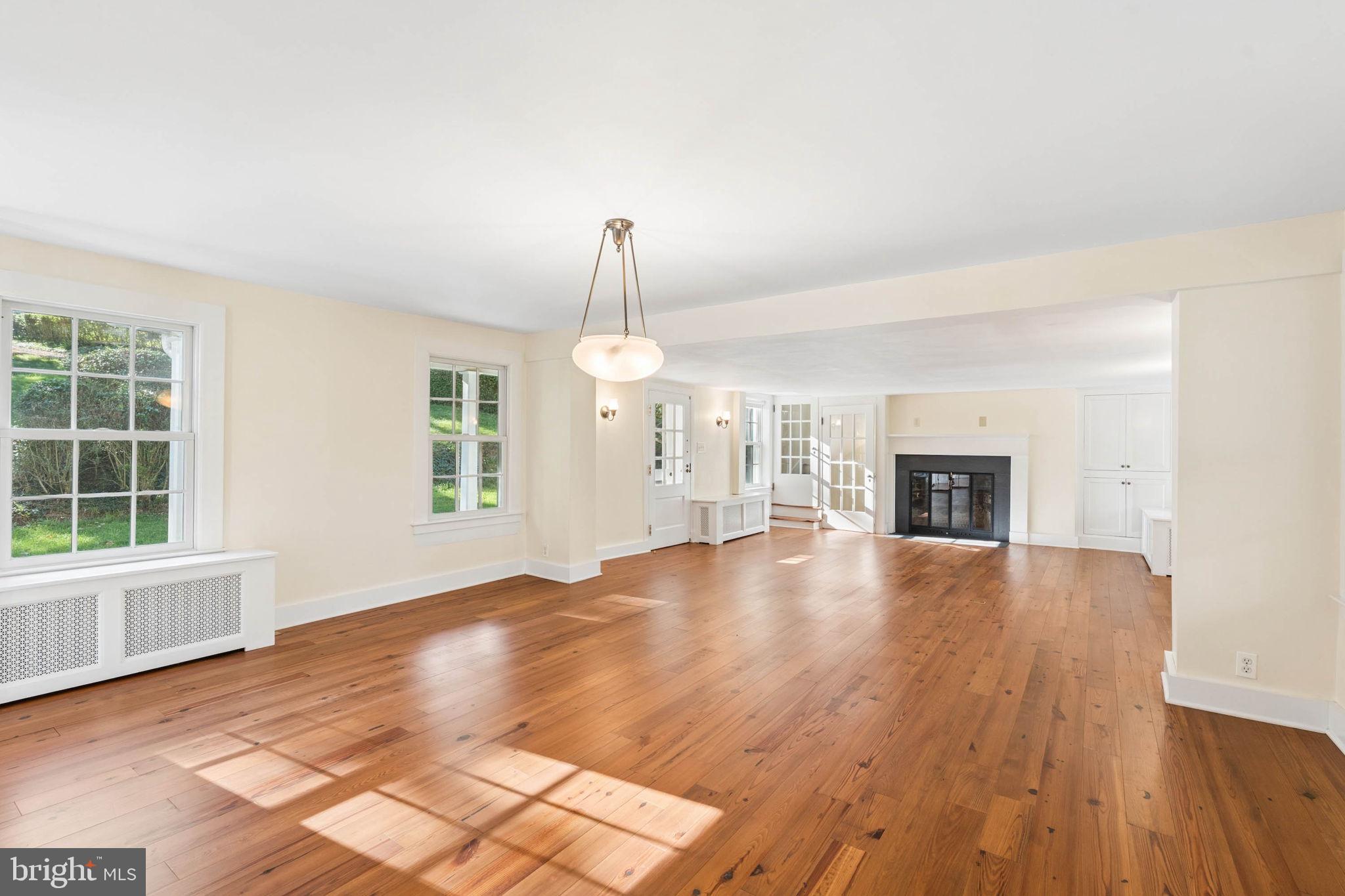 1412 Monkton Road Monkton, MD 21111 - Photo 40 of 72 Great Room w/EcoTimber antique heart pine flooring