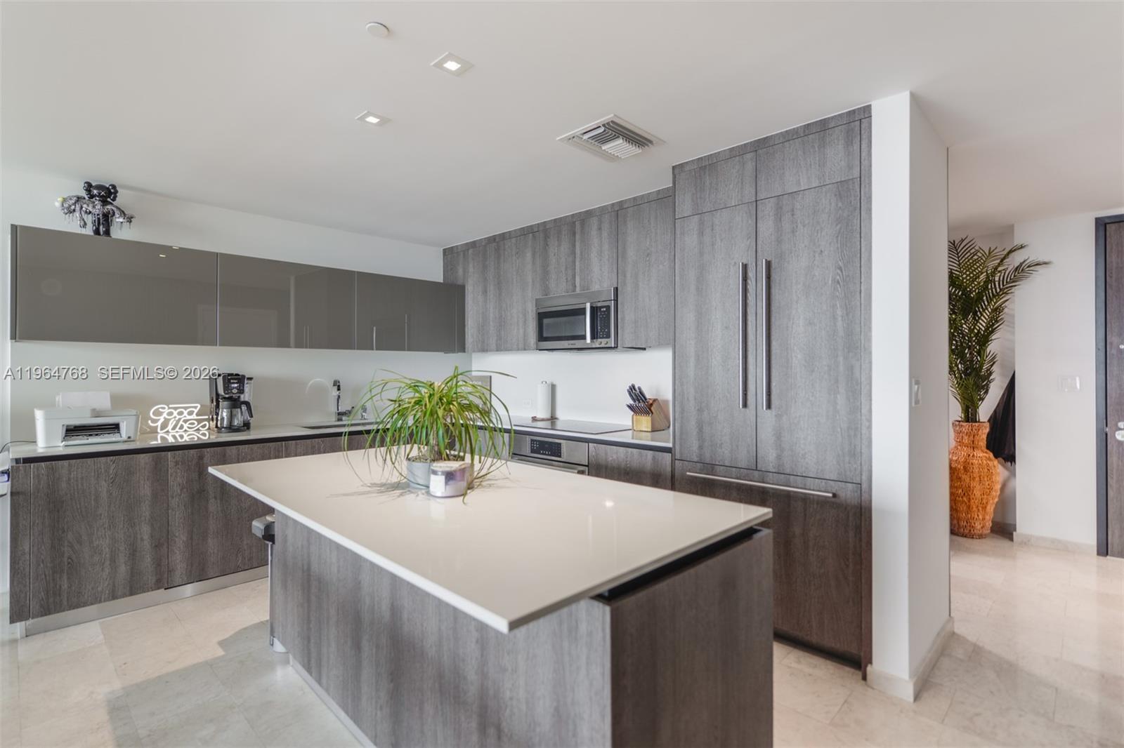 88 Southwest 7th Street, Unit 2204 Miami, FL 33130 - Photo 13 of 63