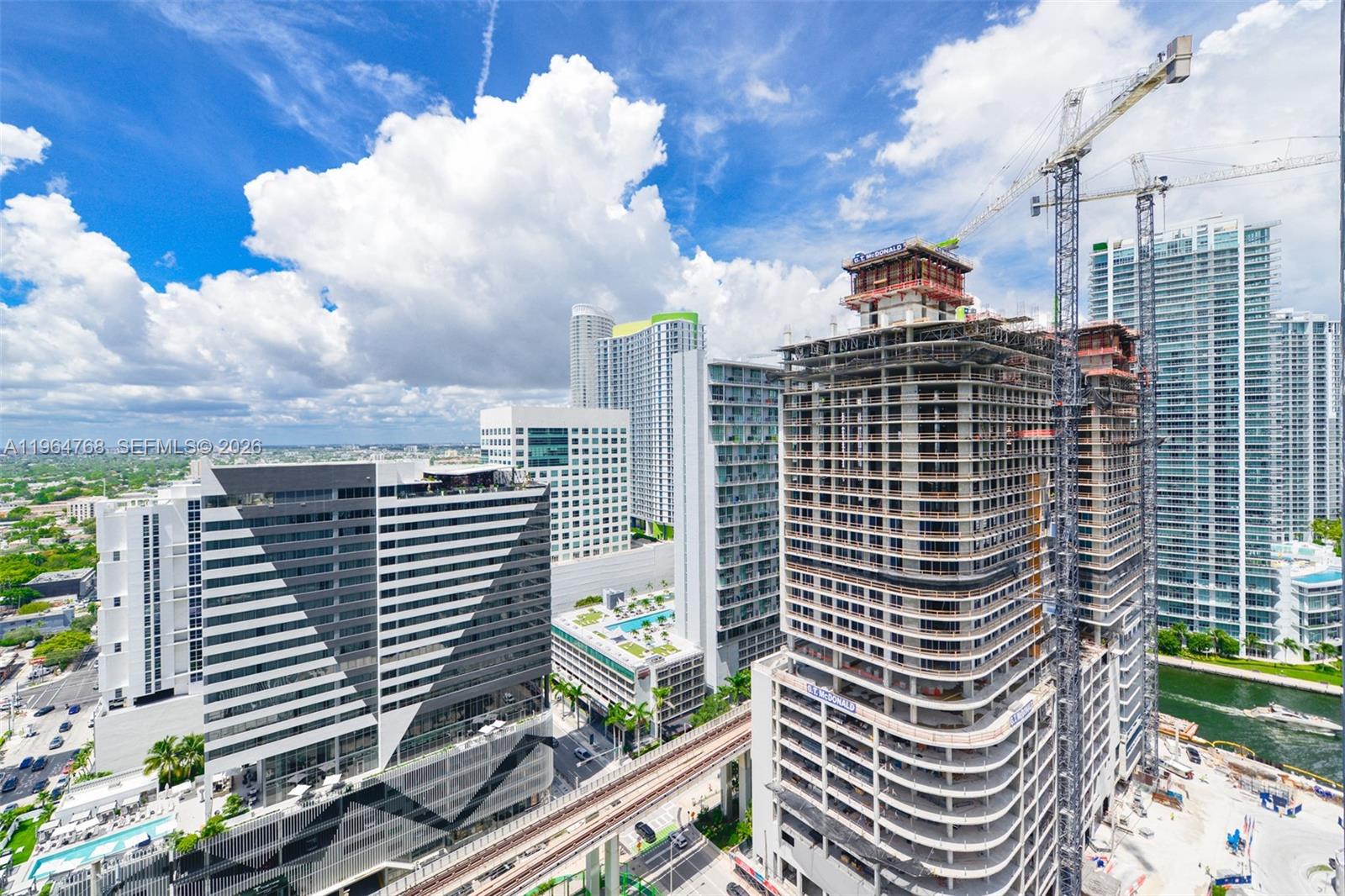 88 Southwest 7th Street, Unit 2204 Miami, FL 33130 - Photo 29 of 63