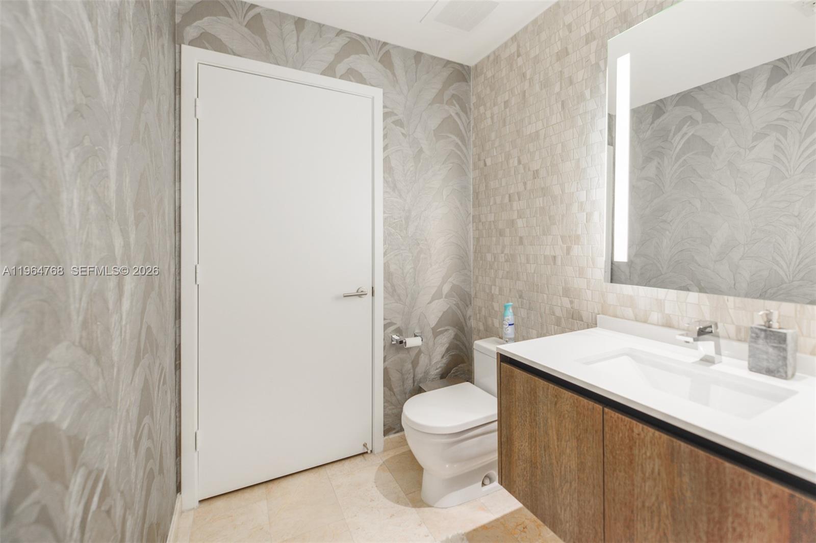 88 Southwest 7th Street, Unit 2204 Miami, FL 33130 - Photo 30 of 63