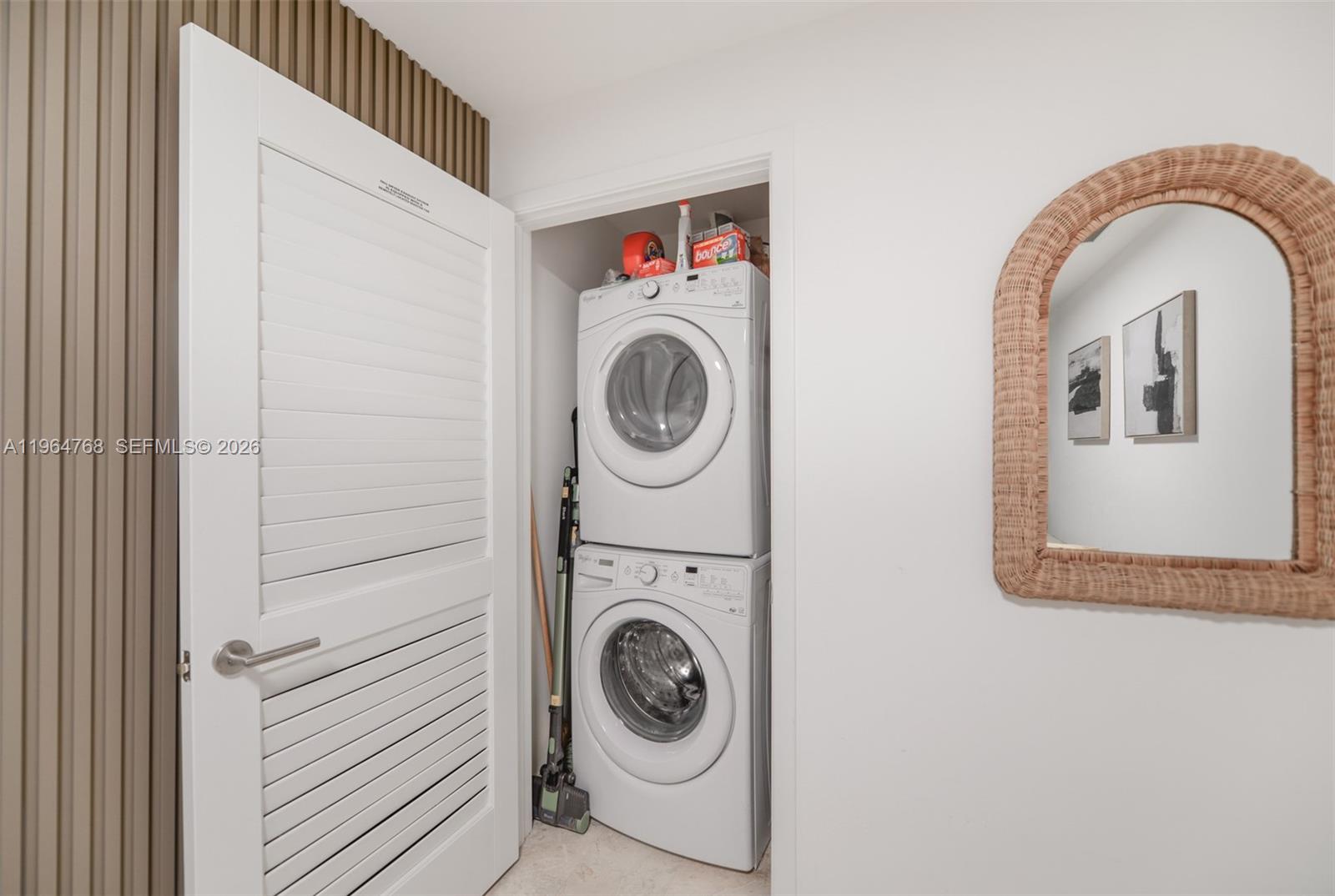 88 Southwest 7th Street, Unit 2204 Miami, FL 33130 - Photo 3 of 63