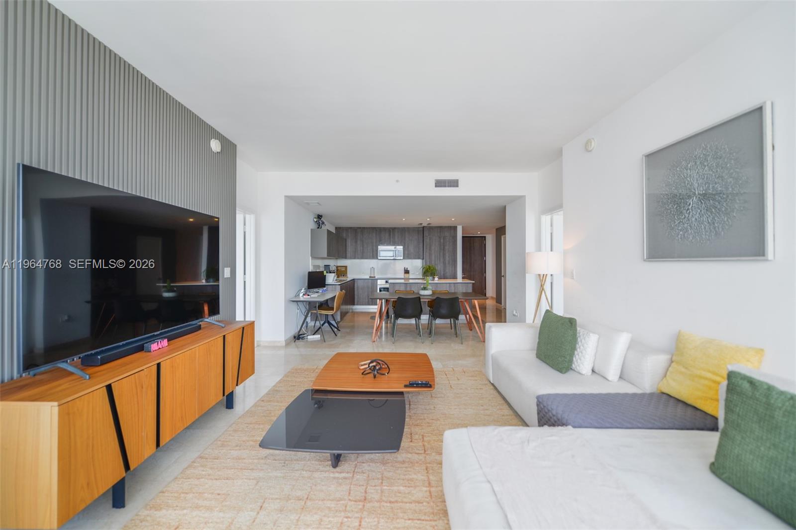 88 Southwest 7th Street, Unit 2204 Miami, FL 33130 - Photo 9 of 63