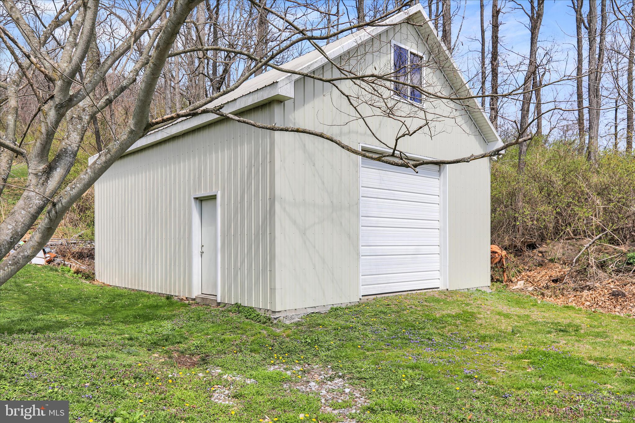405 Oysterdale Road Boyertown, PA 19512 - Photo 12 of 44 360_4973