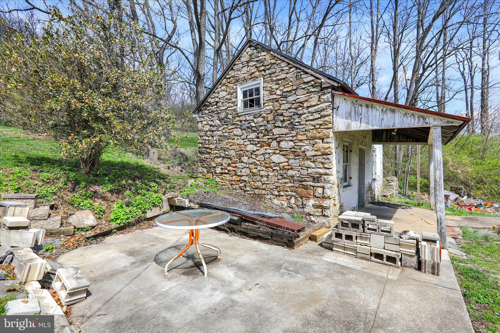 405 Oysterdale Road Boyertown, PA 19512 - Photo 14 of 44 360_4978