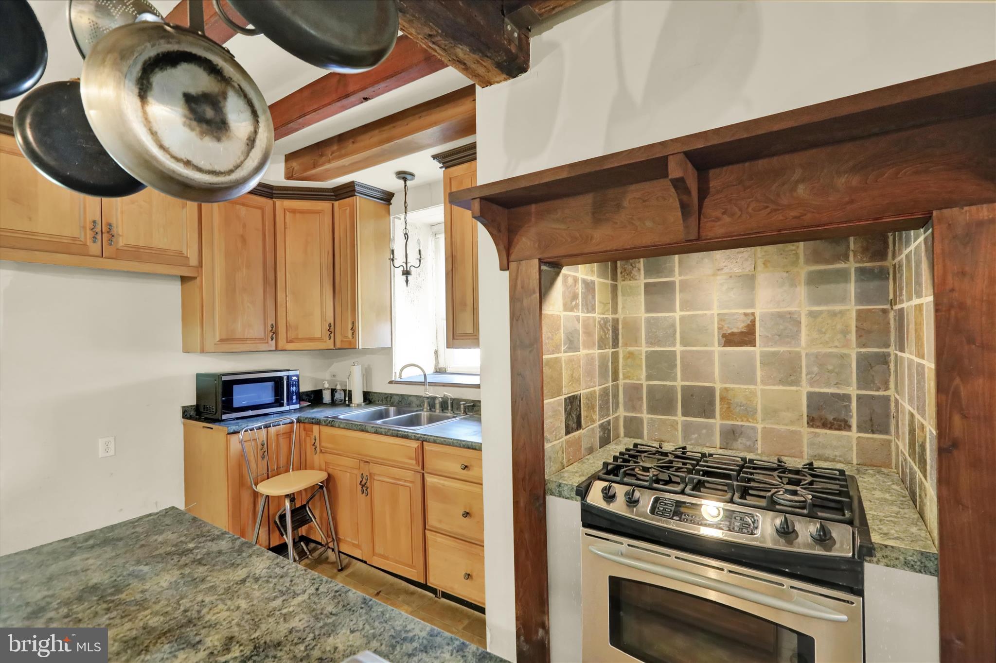 405 Oysterdale Road Boyertown, PA 19512 - Photo 25 of 44 360_5031