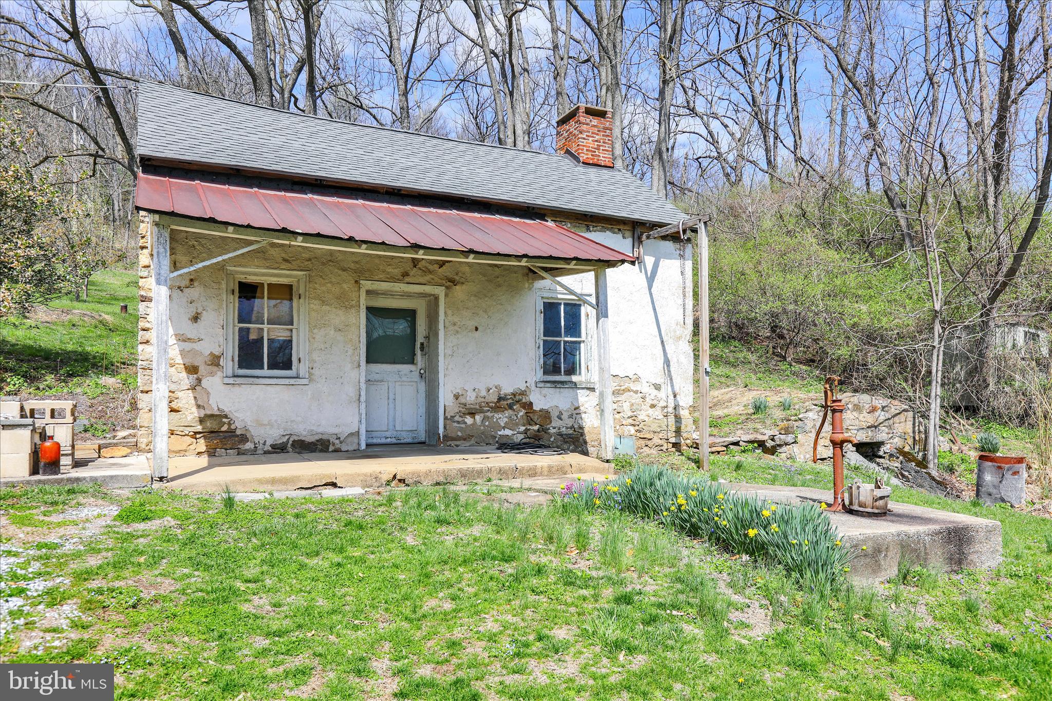405 Oysterdale Road Boyertown, PA 19512 - Photo 4 of 44 360_4933