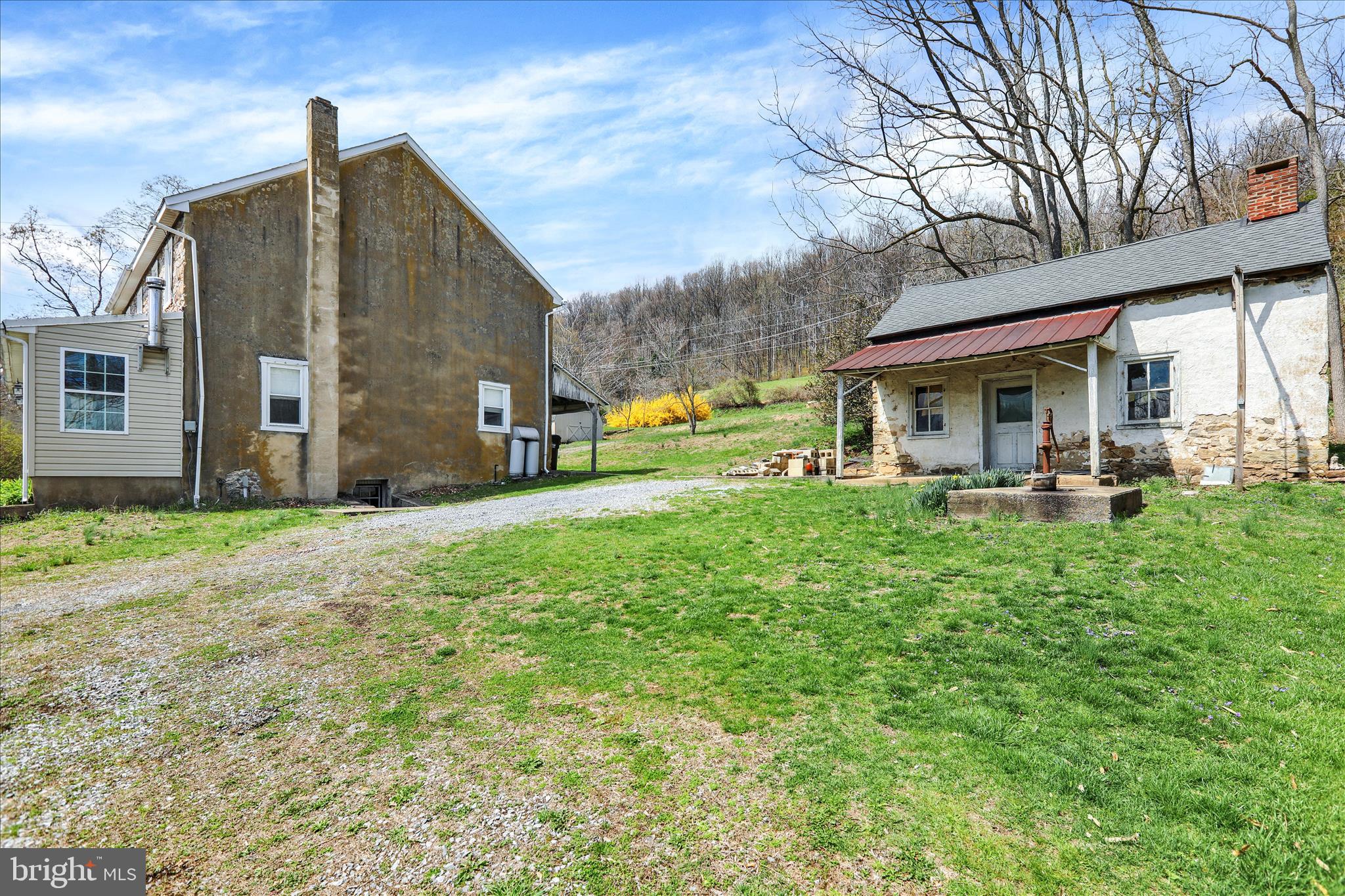 405 Oysterdale Road Boyertown, PA 19512 - Photo 7 of 44 360_4948
