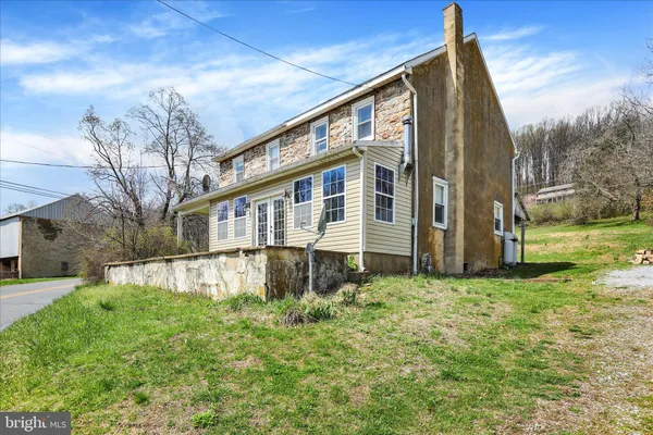 $350,000 | 405 Oysterdale Road, Boyertown, PA 19512
