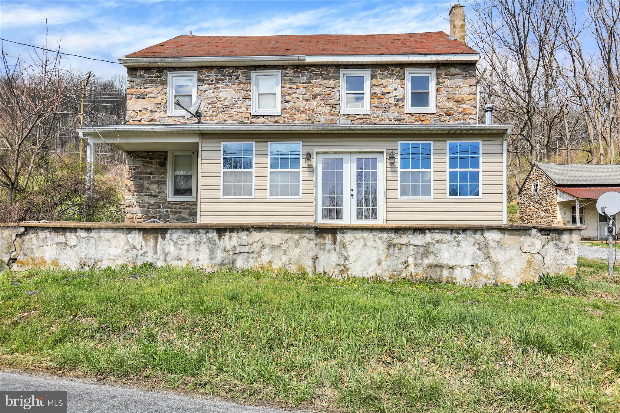 405 Oysterdale Road Boyertown, PA 19512 - Photo 9 of 44 360_4968