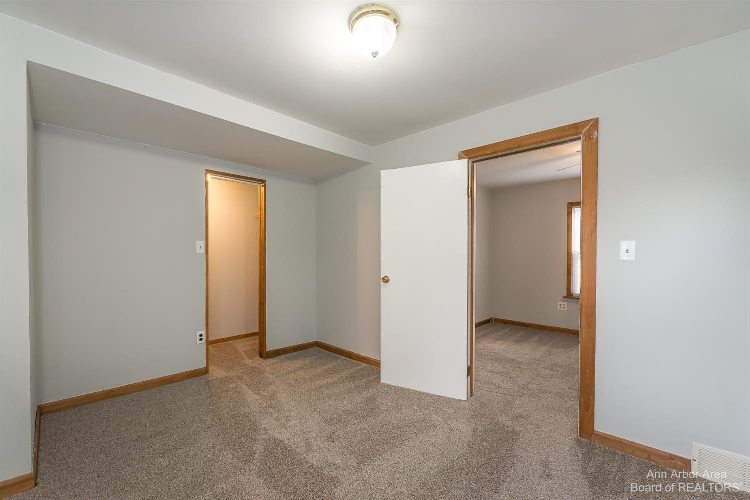 45050 Dunn Road Belleville, MI 48111 - Photo 16 of 34 Photo 16