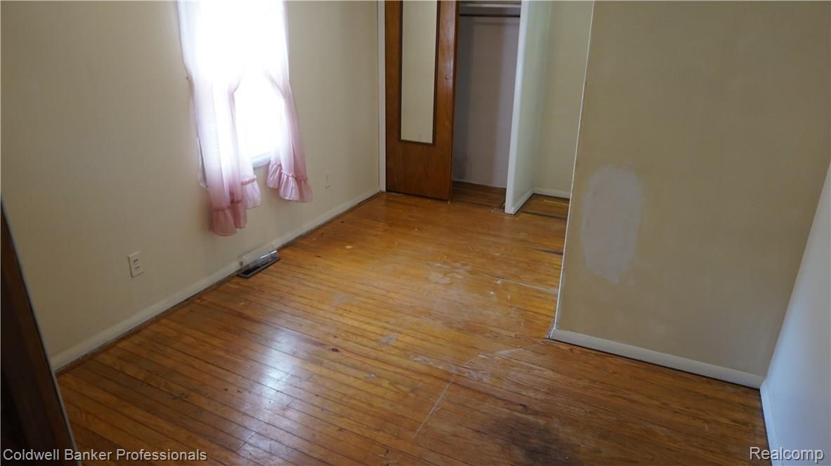 2360 Gerald Avenue Rochester, MI 48307 - Photo 13 of 23 DSC00780.JPG